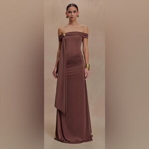 Meshki Oliver
Slinky Maxi Dress - Chocolate Brown Small